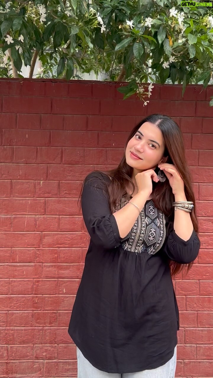 Gurnoor Kaur - 26.7K Likes - Tere khayalo mei hai 🩶