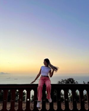 Haifa Rahim Instagram - في شوارع مدينتي الغالية 🧚🏼‍♀️ وهران الروح .