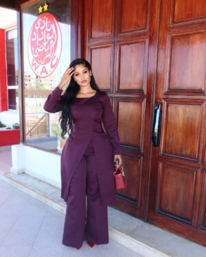Hamisa Mobetto Instagram - Mume wangu kipenzi  @aziz.ki.10 ❤️

Hongera kwa hatua hii kubwa ya kusaini mkataba wako mpya na @wacofficiel . Kila wakati naona juhudi zako, bidii yako, na tamanio lako la kuwa mchezaji bora sio tu Afrika ila duniani. Dua na kujituma kwako ndio msingi wa mafanikio yako siku zote.

Wewe ni mfano wa uthubutu, uvumilivu, na maono yaliyojaa matumaini. Kila siku unavyoamka, unaamka na njaa ya mafanikio, na hilo linanipa nguvu pia mimi, kama mkeo.

Kama mkeo, rafiki yako wa karibu, na shabiki wako wa kwanza, dua yangu kila siku ni ufanikiwe zaidi ya ukubwa unaouota kila mara. Endelea kung’ara, endelea kuamini, endelea kusukuma mipaka ya kile kinachowezekana. Najua huu ni mwanzo mpya wa mambo makubwa zaidi.

Mimi niko nyuma yako kila hatua, katika kila pambano, kila goli, na kila ndoto unayopigania.

Tunakupenda, tunakuombea, na tuko nawe hadi mwisho.
@wacofficiel @aitmannahicham @zambro_traore 
#NewBeginnings #AzizKi10 #ProudWife #WydadFamily #mychampion #ksa10🙏🏻⚽️👑 #football #wydad #morocco #casablanca