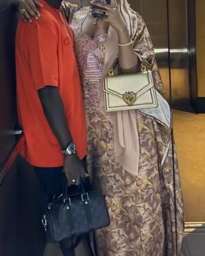 Hamisa Mobetto Instagram - Abidjan breathes dreams into the air,
Where every corner holds a memory,
Whispered in color and rooted in love.
Here, family is the rhythm,
And every heartbeat dances between sky and the sea 🥰❤️
#abidjan #africa #ivorycoast🇨🇮 #dump