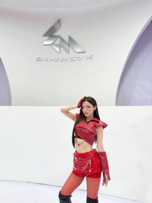 Han Sara Instagram - Red Flag như anh 🚩👿🚫