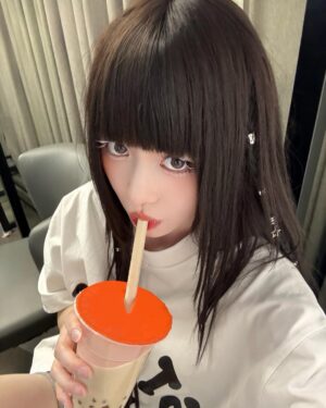 Han Sara Instagram - Không có từ gì để diễn tả nữa rùi, u oaaaa em iu mọi ngừi lắmmm 🥹✨🎤