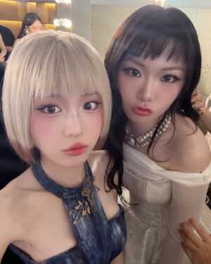 Han Sara Instagram - Không có từ gì để diễn tả nữa rùi, u oaaaa em iu mọi ngừi lắmmm 🥹✨🎤