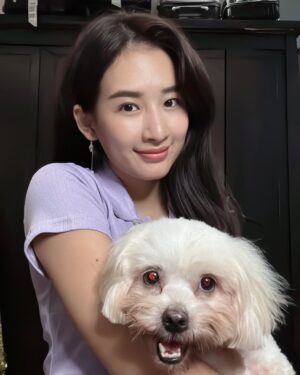 Han Thi Instagram - Me and my bestie baby KiKi
Top: Your Stylist