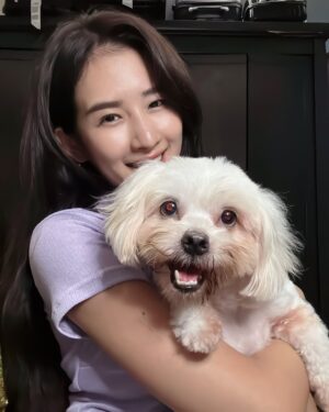 Han Thi Instagram - Me and my bestie baby KiKi
Top: Your Stylist