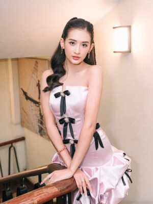 Han Thi Instagram - Birthday look 💗
