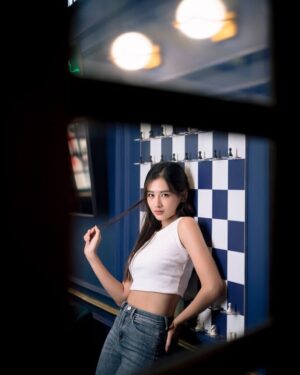 Han Thi Instagram - Today’s my birthday 🎂
📸: Thant Kaday
Location: Hotel Boundary (Sports Bar)