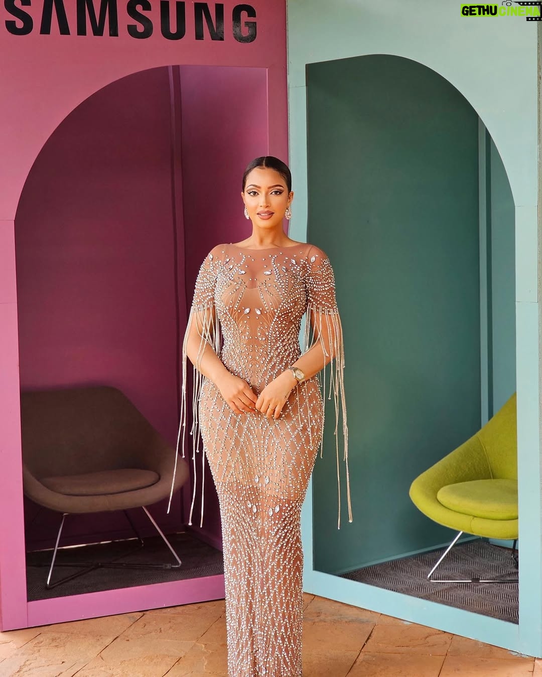 Hanan Tarq - 37.9K Likes - What a great day 🫠
.
Let me introduce you Samsung Africa family @neba_indris @vinitaotieno @itsnadiafavre @karimi_ireen
.
Dress by @sassy__couture @sassy.gb thanks luv💋
Makeup by @makeupbyshahistarr @levisnotleevaiz