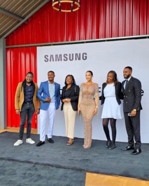 Hanan Tarq Instagram - What a great day 🫠
.
Let me introduce you Samsung Africa family @neba_indris @vinitaotieno @itsnadiafavre @karimi_ireen
.
Dress by @sassy__couture @sassy.gb thanks luv💋
Makeup by @makeupbyshahistarr @levisnotleevaiz
