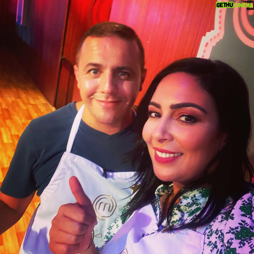 Hanane Ibrahimi - 10.6K Likes - ماستر شاف النهائي، سعدت بمشاركتي في هذه التجربة الجميلة، و كذا بالفوز باللقب و بمبلغ مالي لفائدة جمعيتي دار الخير.. الشكر الجزيل لجميع الساهرين على نجاح هذا البرنامج، لكل الاصدقاء المشاركين على روحهم الجميلة، أخص بالذكر امال الاطرش، مصطفى لخصم، السيدة نعيمة بوحمالة، صديقي عبد الصمد مفتاح الخير، الذين شاركوني النهائي، و يرجع لهم الفضل في الفوز باللقب.. أحبكم❤️ الحمد لله
@rabii.skalli @karimagouit @zakariaghafouli @chefmouha @chef_meryem_tahiri @amalelatrache @abdessamad_miftahelkheir @fatimazahraqanboua_ @noufissabenchehida_ @majdoulineidrissi_officiel @faudelofficial @azizdadasofficiel @ali.hamrarras @yassinechibane84 @dar_al_kheir #masterchefcelebrity #nadorcity #morocco #cooking #art #culinary #gastronomy #acting #mbc5 #celebrities #artistsoninstagram #instafood #instadaily #fun #work #friends #actors