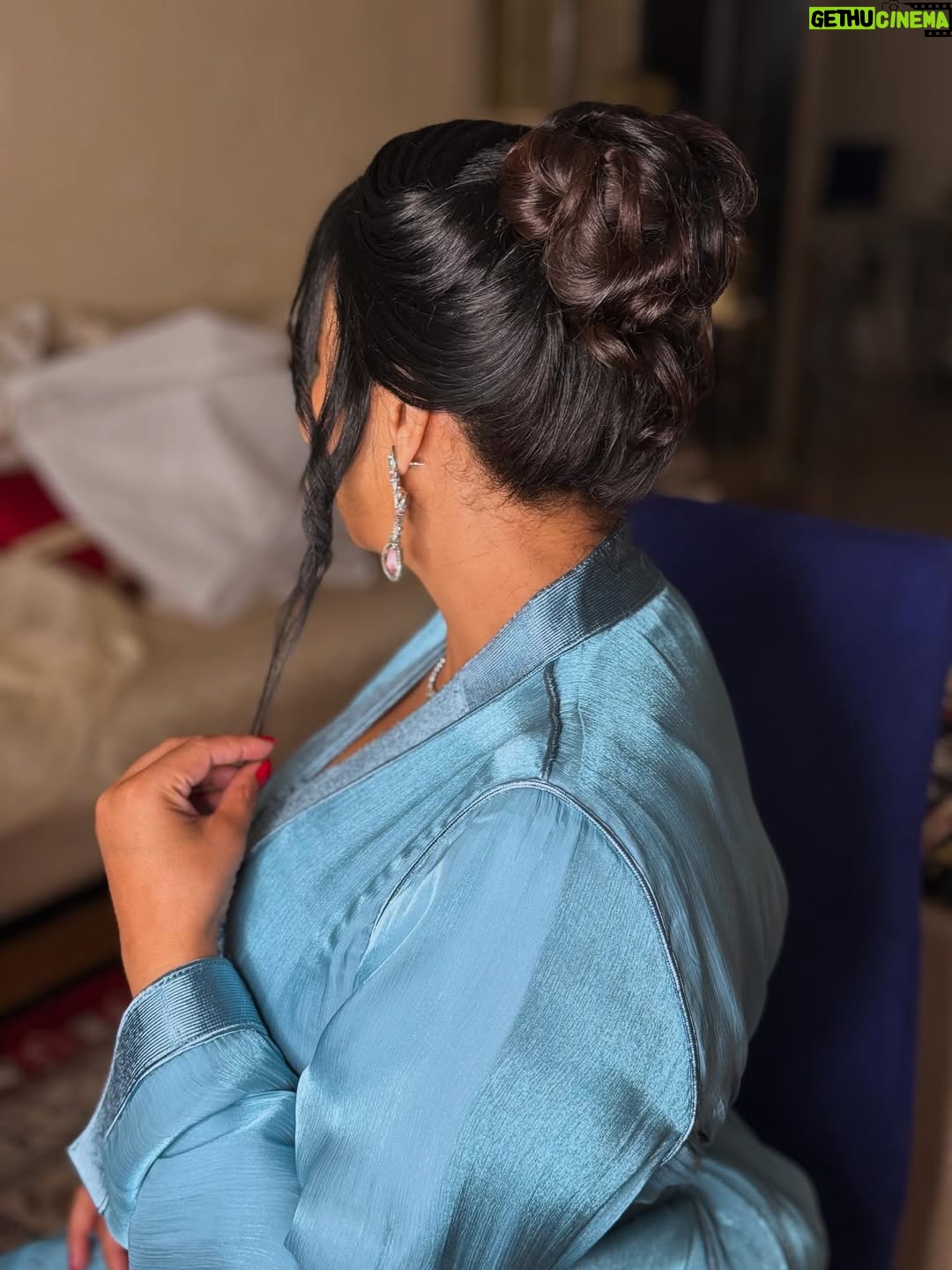 Hanane Ibrahimi - 12.4K Likes - البسمة بالبسمة و البادي أجمل ❤️
@maison_ducaftan1 @nouraabeauty @hairnajib 
#caftan #morocco #wedding #party #actress #beauty #hairstyle #glam #casablanca #us #momofgirls #family #friends #instaphoto #instadaily #smile #live #love ❤️