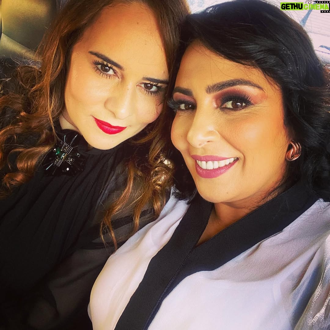 Hanane Ibrahimi - 10.6K Likes - ماستر شاف النهائي، سعدت بمشاركتي في هذه التجربة الجميلة، و كذا بالفوز باللقب و بمبلغ مالي لفائدة جمعيتي دار الخير.. الشكر الجزيل لجميع الساهرين على نجاح هذا البرنامج، لكل الاصدقاء المشاركين على روحهم الجميلة، أخص بالذكر امال الاطرش، مصطفى لخصم، السيدة نعيمة بوحمالة، صديقي عبد الصمد مفتاح الخير، الذين شاركوني النهائي، و يرجع لهم الفضل في الفوز باللقب.. أحبكم❤️ الحمد لله
@rabii.skalli @karimagouit @zakariaghafouli @chefmouha @chef_meryem_tahiri @amalelatrache @abdessamad_miftahelkheir @fatimazahraqanboua_ @noufissabenchehida_ @majdoulineidrissi_officiel @faudelofficial @azizdadasofficiel @ali.hamrarras @yassinechibane84 @dar_al_kheir #masterchefcelebrity #nadorcity #morocco #cooking #art #culinary #gastronomy #acting #mbc5 #celebrities #artistsoninstagram #instafood #instadaily #fun #work #friends #actors