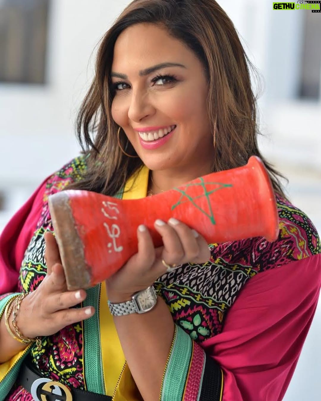 Hanane Ibrahimi - 20.7K Likes - Rêve ta vie en couleur 🌈Happy Sunday 💕
Concept et stylisme @hayat.bofficiel 
Photo @tmouannis 
Make up @nana.beautyglam 
Hair @celebritys_hair_beauty 
#photooftheday #beauty #rp #morocco #art #tv #cinema #actress #makeup #casablanca #instagood #instaphoto #likesforlike #follow #artistsoninstagram #usa #massachusetts #wifey #momlife #momofgirls #happiness #lifestyle #glam #simple #beautiful #life #moment #lough #love #live