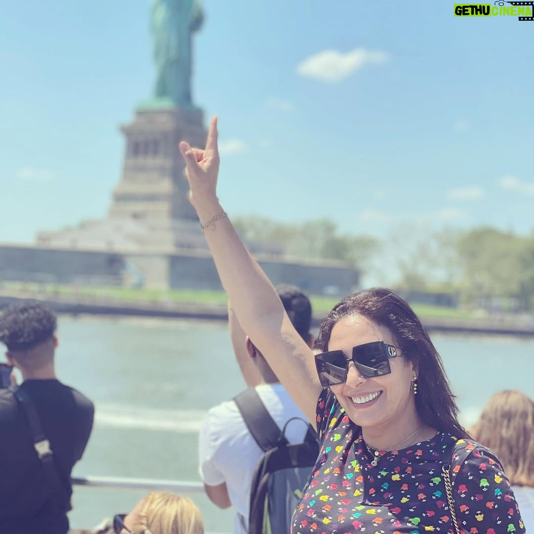 Hanane Ibrahimi - 14.4K Likes - Summer vibes en toute liberté et amour ❤️
#newyork #newyorkcity #love #summer #kids #mom #momofgirls #actress #soul #beautyinsimplicity #morocco #moroccoinmyheart❤ #casablanca #friends #wifey #chef #movies #instadaily #instaphoto ❤️