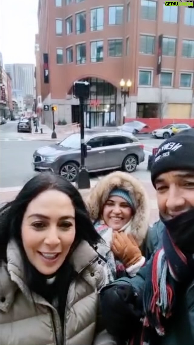 Hanane Ibrahimi - 26.7K Likes - لحظات جميلة و دافئة مع أعز الاصدقاء و عائلتي الصغيرة، خففت من شيئا ما من صقيع الغربة.. حبيبتي ابتسام كل عام و انت صديقتي و أختي و سندي، رشيد انت الصديق الوفي للي ما منوش جوج، علي الغالي كانت أجمل مفاجأة للم شمل نجحت الظروف و المسافات في تفرقته لكنها لم تنجح في تغيير ما في القلوب.. عبد الله الداودي شكرا على الحضور، شرفتينا عندليب الاغنية الشعبية.. لحظات اختلطت فيها المشاعر، فرح و فن و دموع و ضحكة من القلب♥️إلى الملتقى♥️أحبكم♥️
@rachideloualiofficiel @ibtissamchakara @amiraliofficiel @mounssifslaoui @abdellahdaoudiofficiel 
#instamood #morocco #friends #usa #massachusetts #art #artist #actress #casablanca #live #lough #smile #family #love #insta #friendship #forever