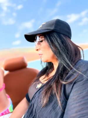 Hanane Ibrahimi Instagram - المغرب الجميل ❤️الحمد لله حبا و شكرا، يوما و عمرا ، دائما و أبدا❤️
#morocco #atlasmountains #friends #family #momofgirls #actress #us #happiness #instavacay #instaphoto #instaday #smile #live #love❤️