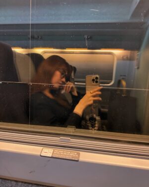 Hari Won Instagram - 느낌있게 🚅📸
Cách chụp hình Zen Z🤭
#hariwon