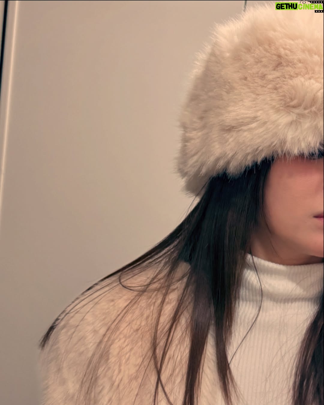Hari Won - 18K Likes - Chúc mừng giáng sinh vui vẻ hén😘
즐거운 성탄절 되세요🎄

@hming_style 헤메어쩔👍🏻

#메리크리스마스 
#merrychristmas