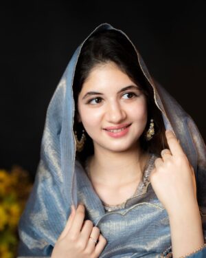 Harshaali Malhotra Instagram - Beauty begins the moment you decide to be yourself♥️
.
.
📸: @chakliproduction
Outfit: @katharsis_bymk
.
.
#aankhoki #beauty #grace #pictureperfect #harshaalimalhotra #instalook