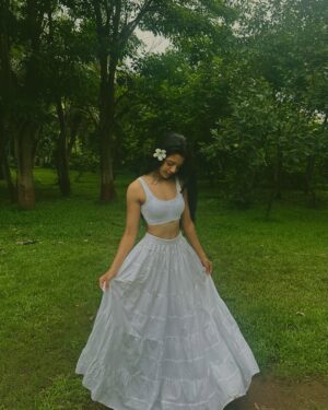 Harshita Karma Instagram - Choose your favourite photo! Might delete later. 🤍