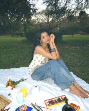 Harshita Karma Instagram - देसी picnic 🌻💕