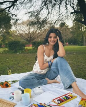 Harshita Karma Instagram - देसी picnic 🌻💕