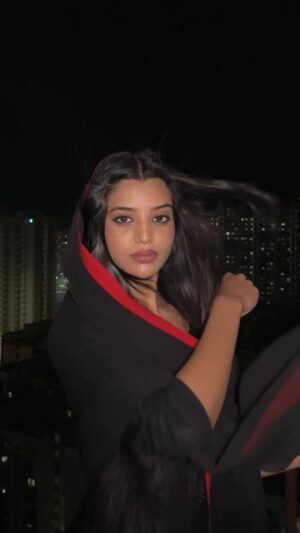 Harshita Karma Instagram - This sound! 🫠
.
Vc @himanshikarmaa