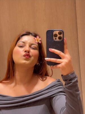 Harshita Singh Gaharwar Instagram - times i took my camera out💕🎀🧸
