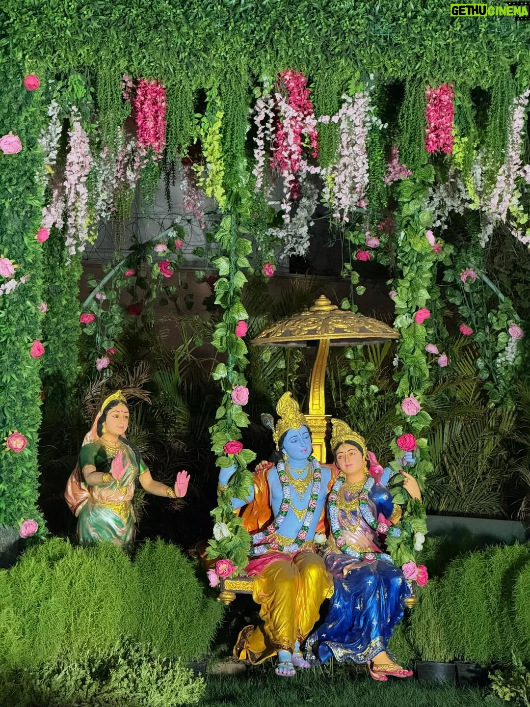 Harshita Singh Gaharwar - 30.8K Likes - Vrindavan💗🦚🪷