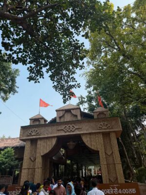 Harshita Singh Gaharwar Instagram - Vrindavan💗🦚🪷