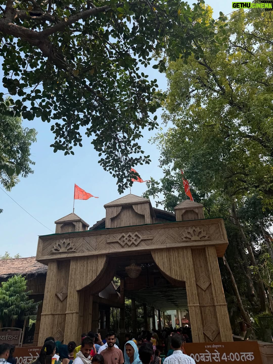 Harshita Singh Gaharwar - 30.8K Likes - Vrindavan💗🦚🪷
