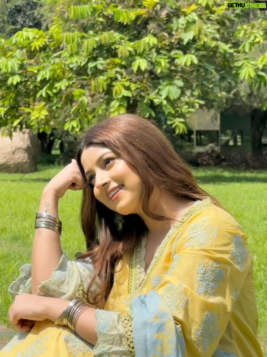 Harshita Singh Gaharwar - 3 Likes - Jhumkas and bindis make it all pretty🌼🌙🛵✨