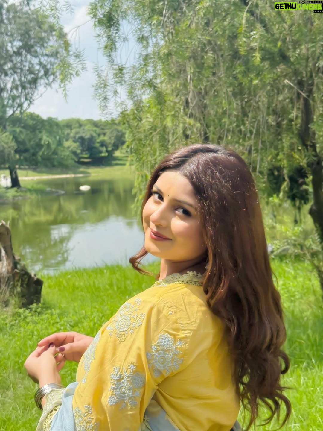 Harshita Singh Gaharwar - 3 Likes - Jhumkas and bindis make it all pretty🌼🌙🛵✨