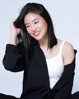 Haruka Nakagawa Instagram - Beauty is not only about the face, but the heart.
📸… @dhanihaditya