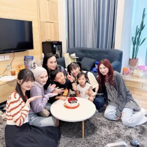 Haruka Nakagawa Instagram - Arigatou sudah main best 🩷@haruuuu_chan @jkt48.jessi @jkt48.fiony @melodylaksani92 #masyaallahtabarakallah💕