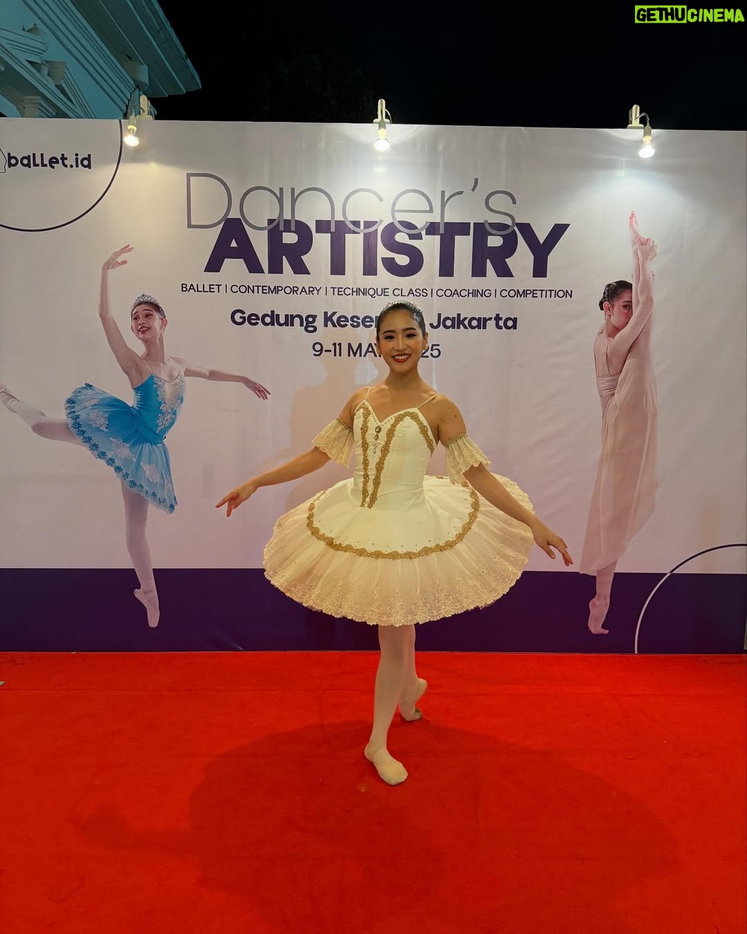 Haruka Nakagawa - 77.1K Likes - “Dancer’s Artistry” Ballet competition🩰

Thank you @abs.balletstudio.jakarta 
@yuria_623 @mariri_day  support aku 🙇🏻‍♀️

Aku senang juga bisa dapat juara2 🥈
Dan aku tetap latihan yang keras biar next aku bisa dapat juara1 !!!

バレエコンクール🩰
バレエを初めて4年、３回目のコンクール。
2位をいただく事ができました🥈
嬉しいけど、やっぱりちょっと悔しいです。
もっと練習して頑張って次は1位取れるように頑張ります！！！これからも応援よろしくお願いします🙇🏻‍♀️