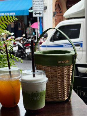 Heba Al-Hussein Instagram - 🦜🍏🪴