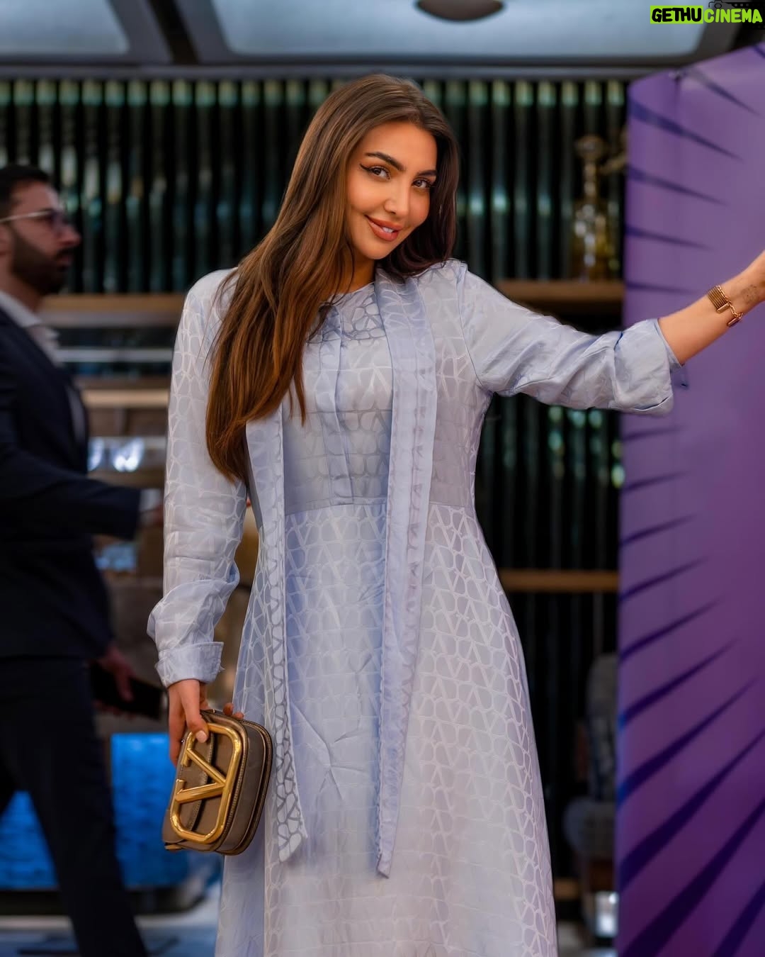 Heba Al-Hussein - 2K Likes - Big surprise the @coraliecharriol @charriolofficial 

Introducing the new collection
Exclusively in Riyadh 🇸🇦💚 

Designer and brand owner @coraliecharriol  I'm so happy to be here with u ❤️
*قصة قصيرة الساعة اللي في يدي من 15 سنة شاريتها الماركة اللي احبها من سنين 😭
* short story : the watch I wearing before 15 years ago, my lovely Brands ,  before many years ago 😭💚