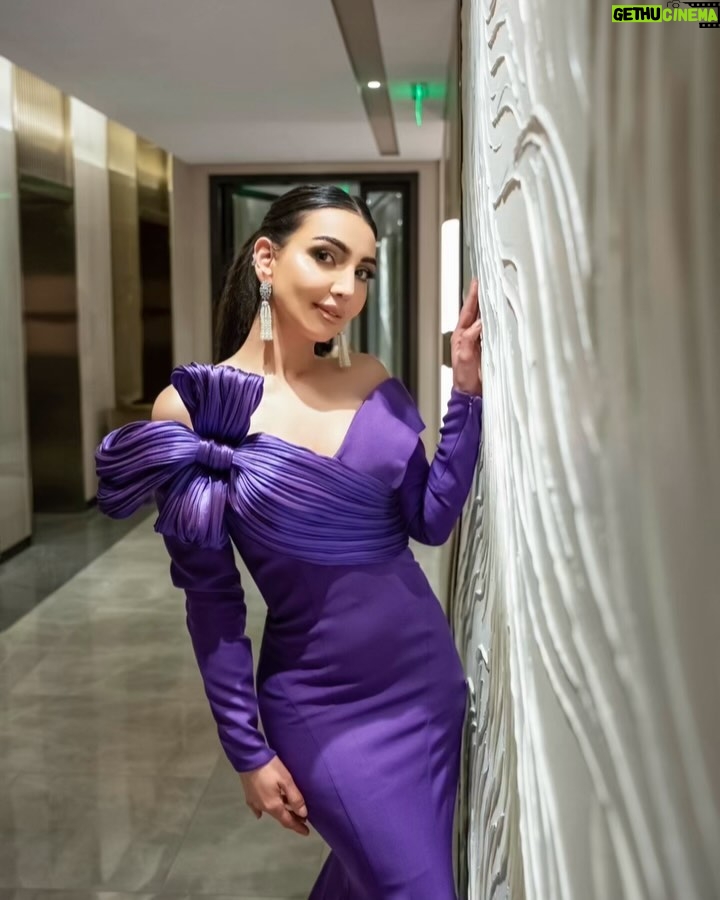 Heba Al-Hussein - 3.1K Likes - Making a statement in purple at the Cannes Film Festival 💜✨

Image and style director : @eliomoussallem 
Wearing : @nourfathallah
Management : @mbctalent

#SaudiCinema #Cannes2024 #mbctalent