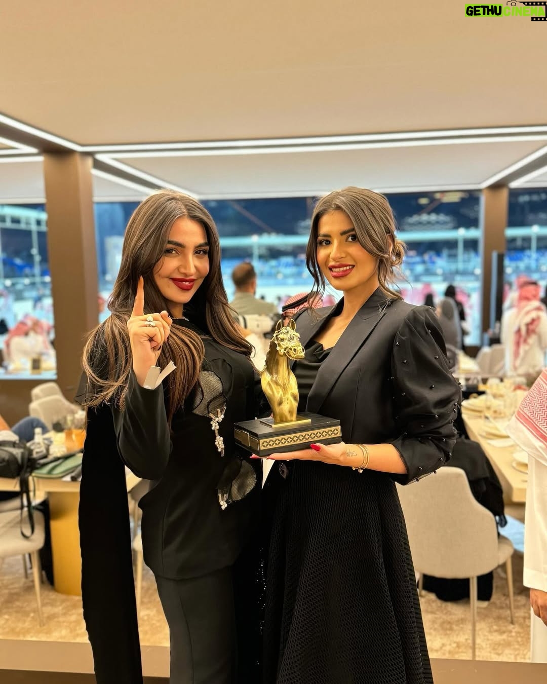 Heba Al-Hussein - 2.9K Likes - ختام #جولة_الجياد_العربية_2024 في مدينة الرياض 🏇🏼🇸🇦

شكراً شركة سوكاست @socast_qa على مجهودكم الباهر 🇶🇦