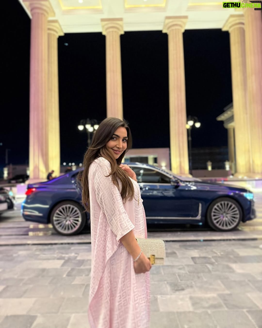 Heba Al-Hussein - 2.5K Likes - 🍬🩷 ..'