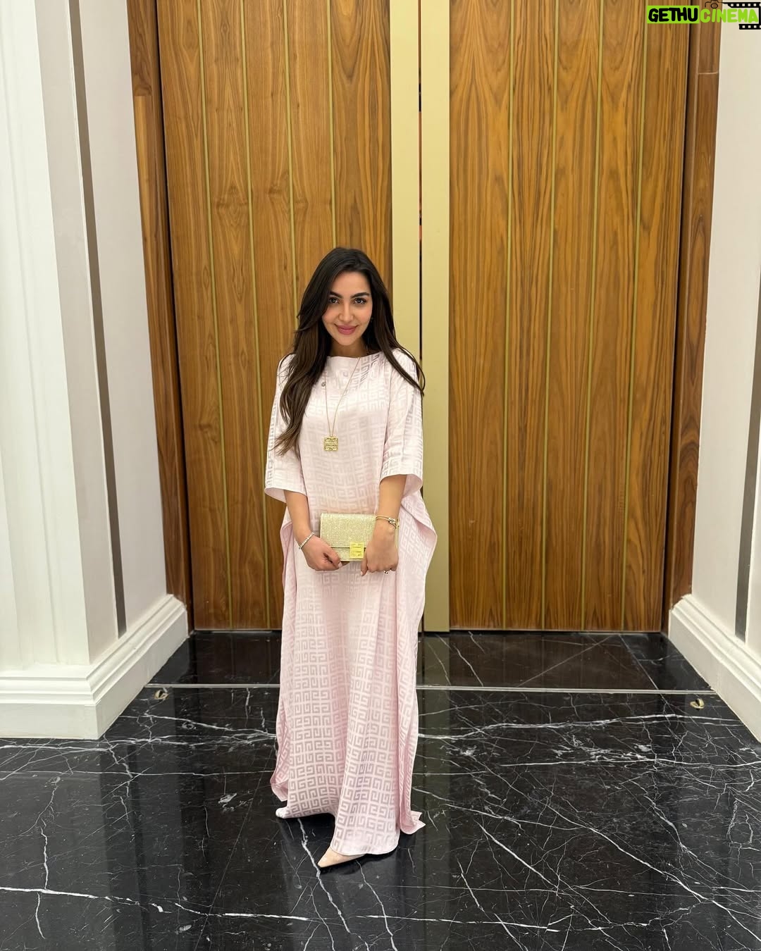 Heba Al-Hussein - 2.5K Likes - 🍬🩷 ..'