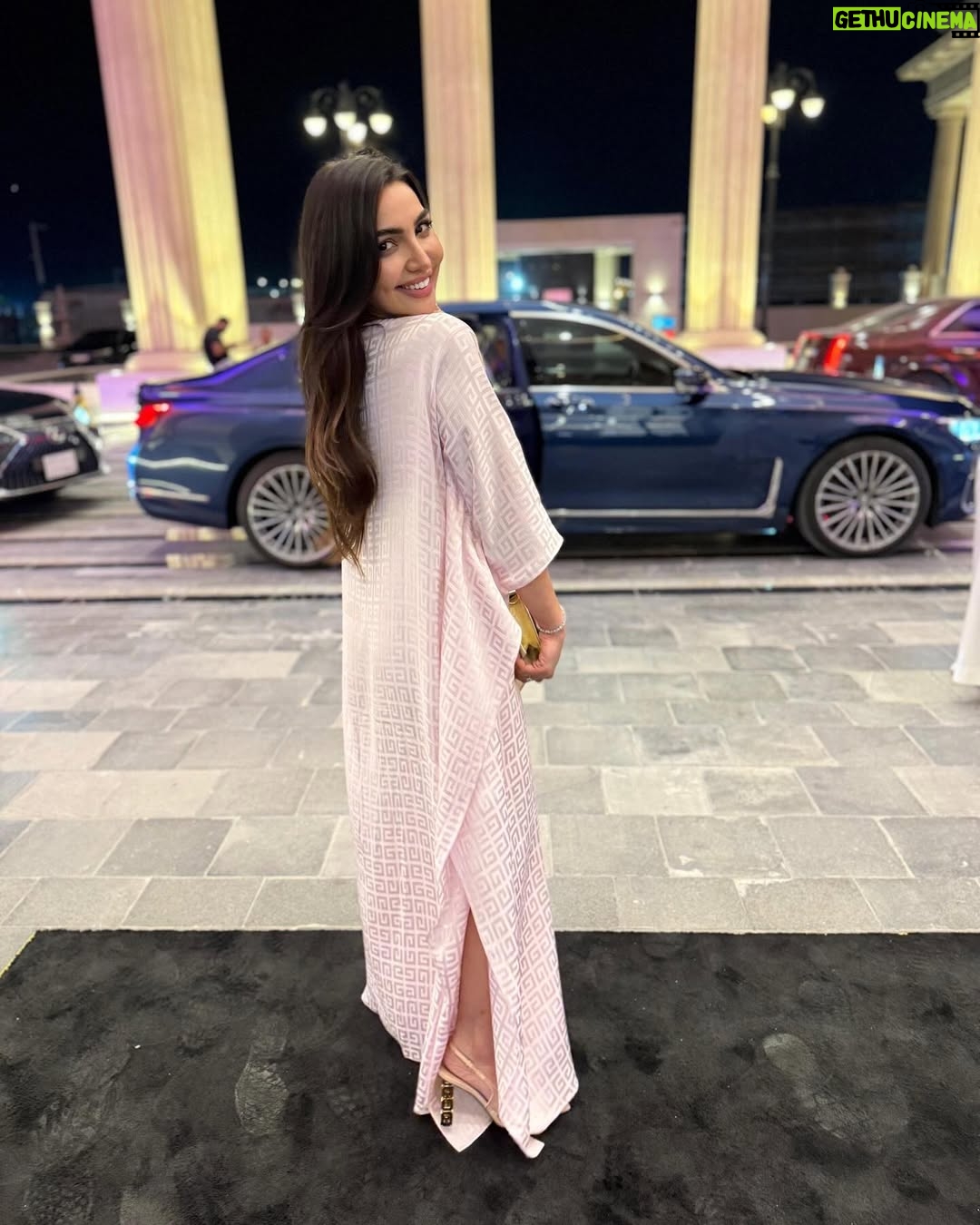 Heba Al-Hussein - 2.5K Likes - 🍬🩷 ..'