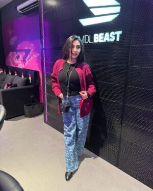Heba Al-Hussein Instagram - From the heart of Riyadh with MDLBeast! An unforgettable night 🎶⚡️
من قلب الرياض مع
MDLBeast
🎶⚡️
#MDLBeast
#Soundstorm
@mdlbeast.soundstorm
