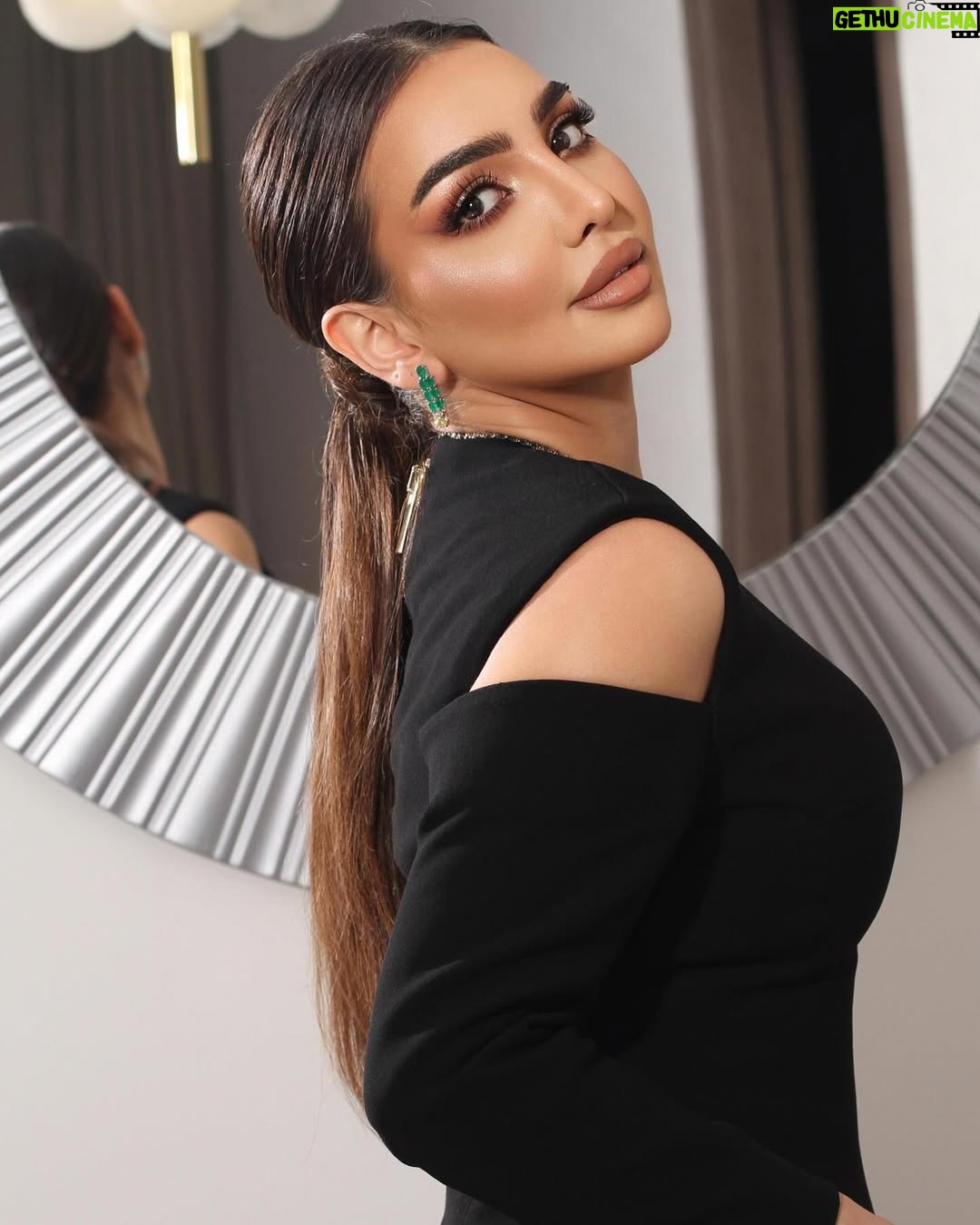 Heba Al-Hussein - 2K Likes - سعيدة بالمشاركة في مهرجان البحرين السينمائي 2024 بنسخته الرابعة، احتفاءً بالسينما العربية على السجادة الحمراء

 #مهرجان_البحرين_السينمائي 

@buthainashomili 
@khalidalnasheet 
@incanto_boutique