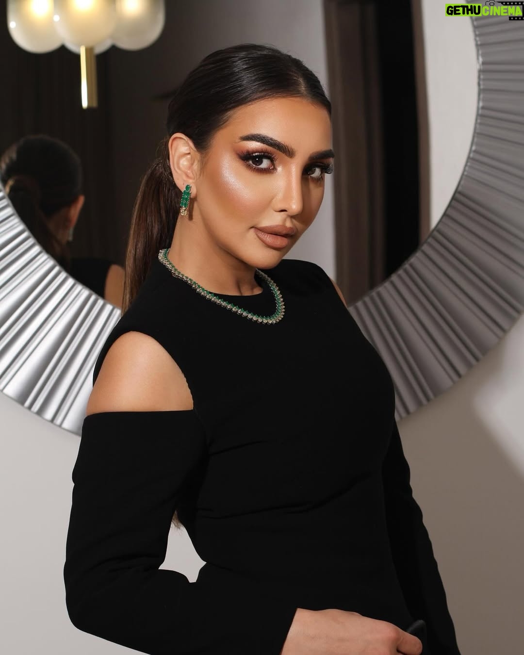 Heba Al-Hussein - 2K Likes - سعيدة بالمشاركة في مهرجان البحرين السينمائي 2024 بنسخته الرابعة، احتفاءً بالسينما العربية على السجادة الحمراء

 #مهرجان_البحرين_السينمائي 

@buthainashomili 
@khalidalnasheet 
@incanto_boutique