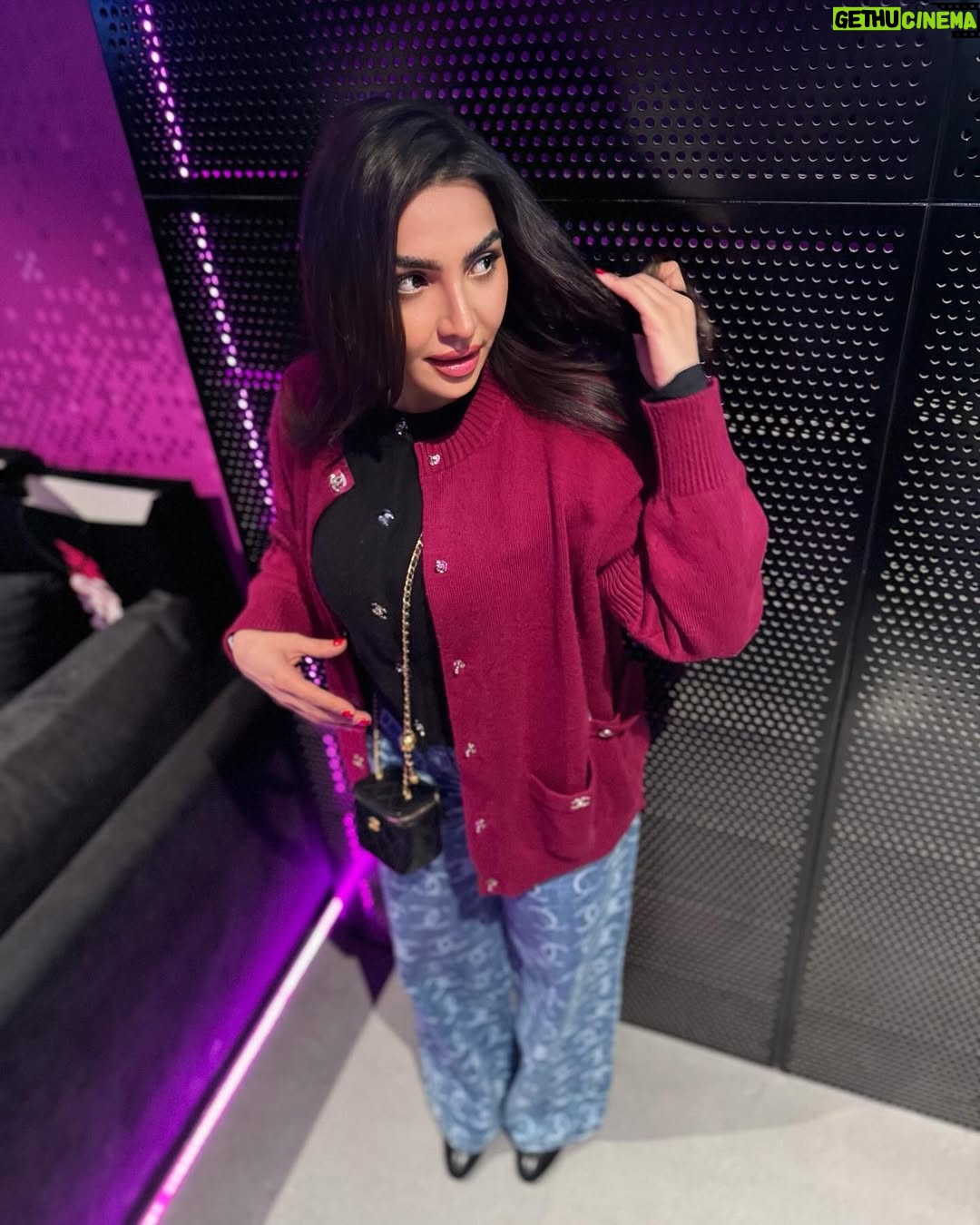 Heba Al-Hussein - 2.1K Likes - From the heart of Riyadh with MDLBeast! An unforgettable night 🎶⚡️
‎ من قلب الرياض مع
MDLBeast
🎶⚡️
 #MDLBeast #Soundstorm
@mdlbeast.soundstorm