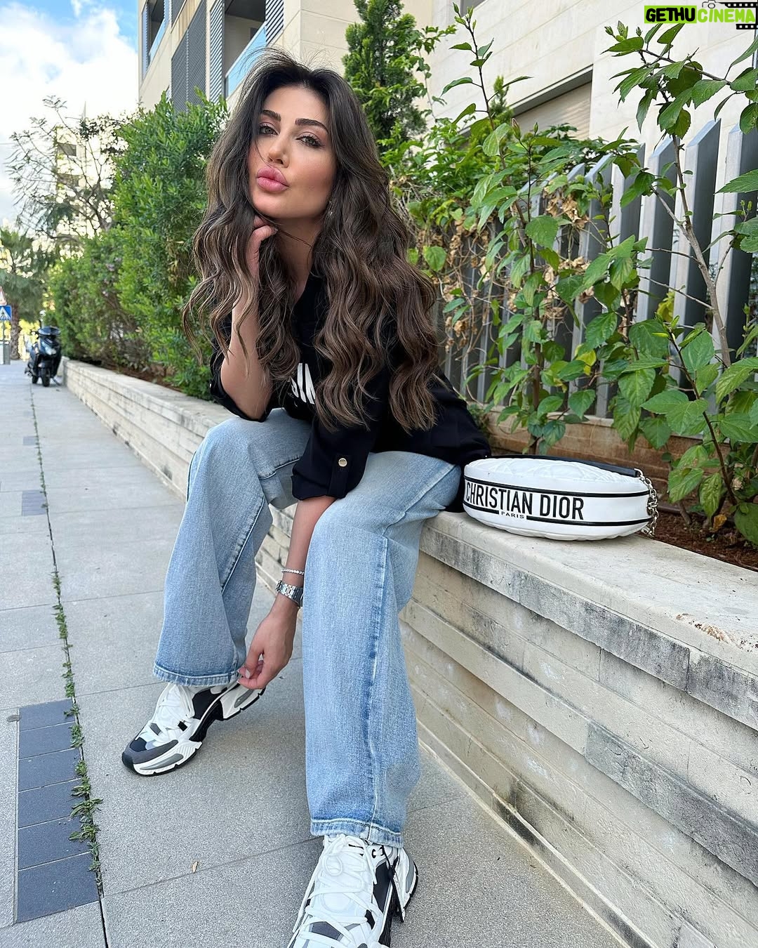 Heba Nour - 91.8K Likes - عيد سعييد ينعاد عليكم جميعاً بألف خير 🥰
#عيد_الفطر #happyeid  #هبة_نور
