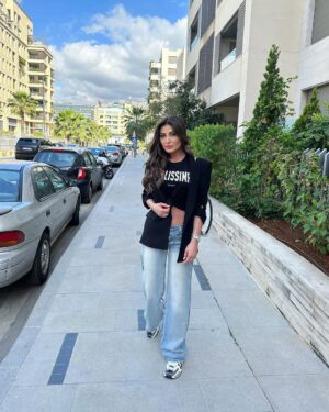 Heba Nour Instagram - عيد سعييد ينعاد عليكم جميعاً بألف خير 🥰
#عيد_الفطر #happyeid  #هبة_نور