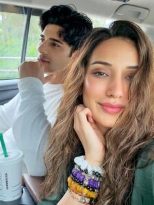 Actress Heli Daruwala HD Photos and Wallpapers August 2025